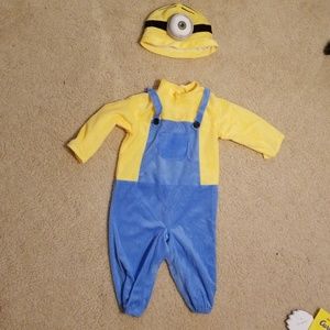 Minion halloween costume
